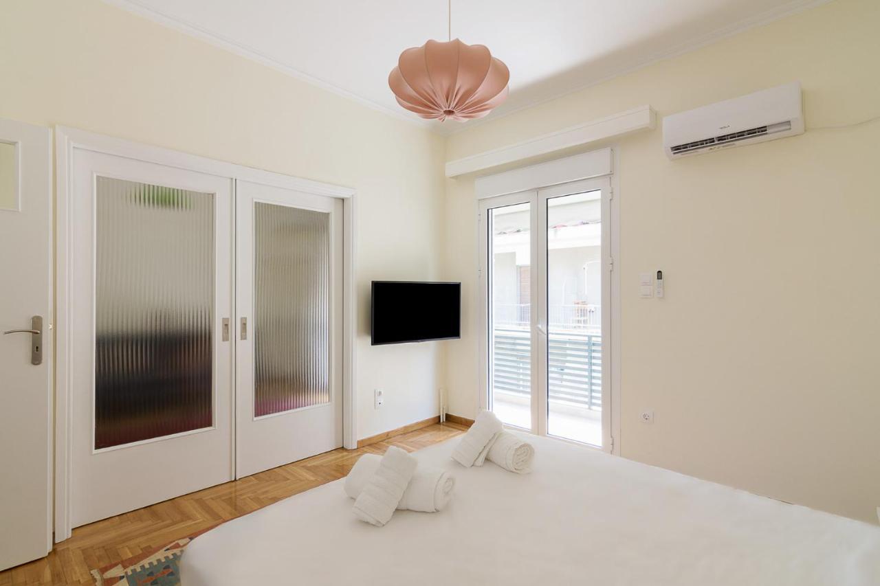 Bright And Spacious 2-Bedrooms Apartment In Athens Exterior photo